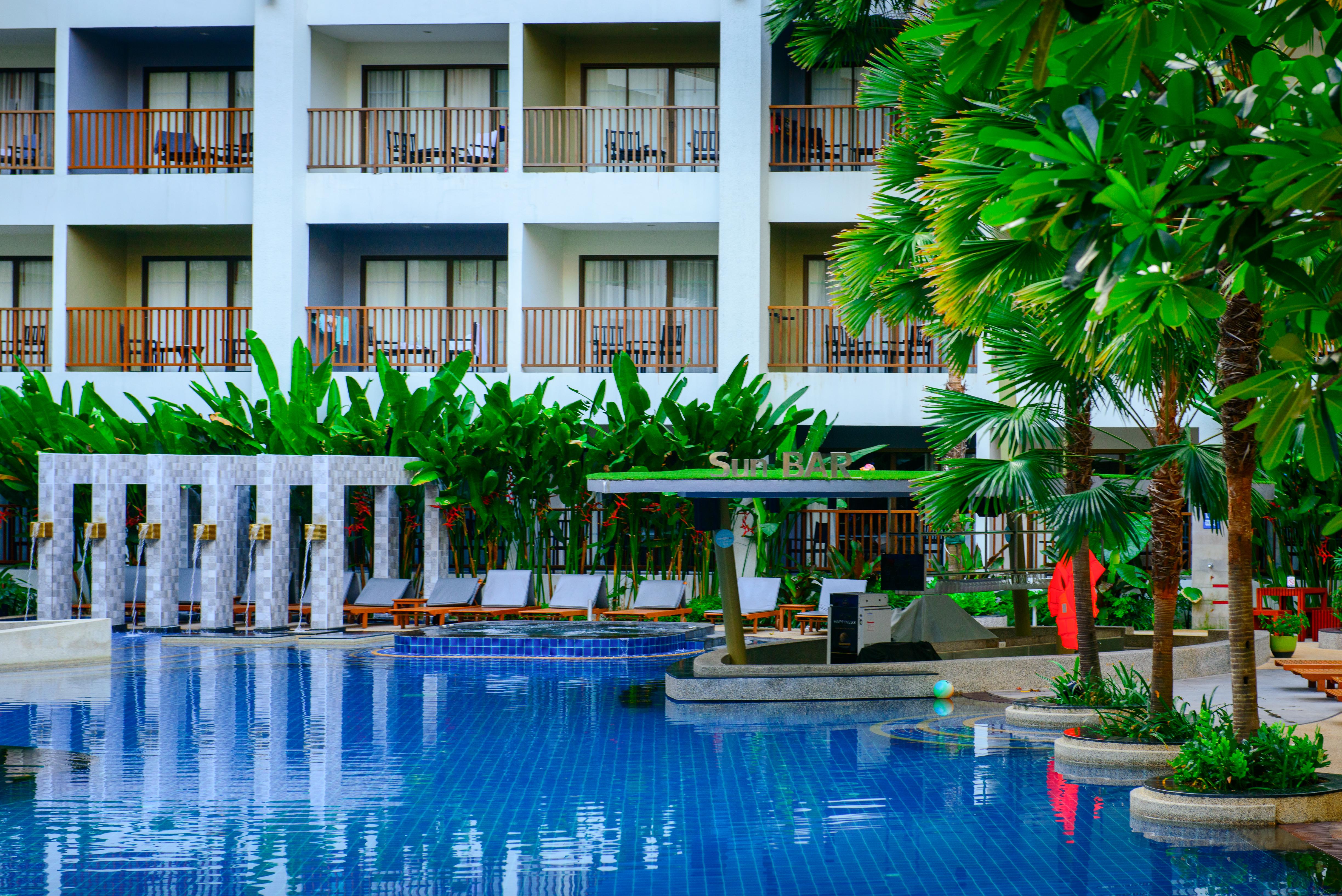 Deevana Plaza Phuket - Sha Extra Plus Patong Экстерьер фото