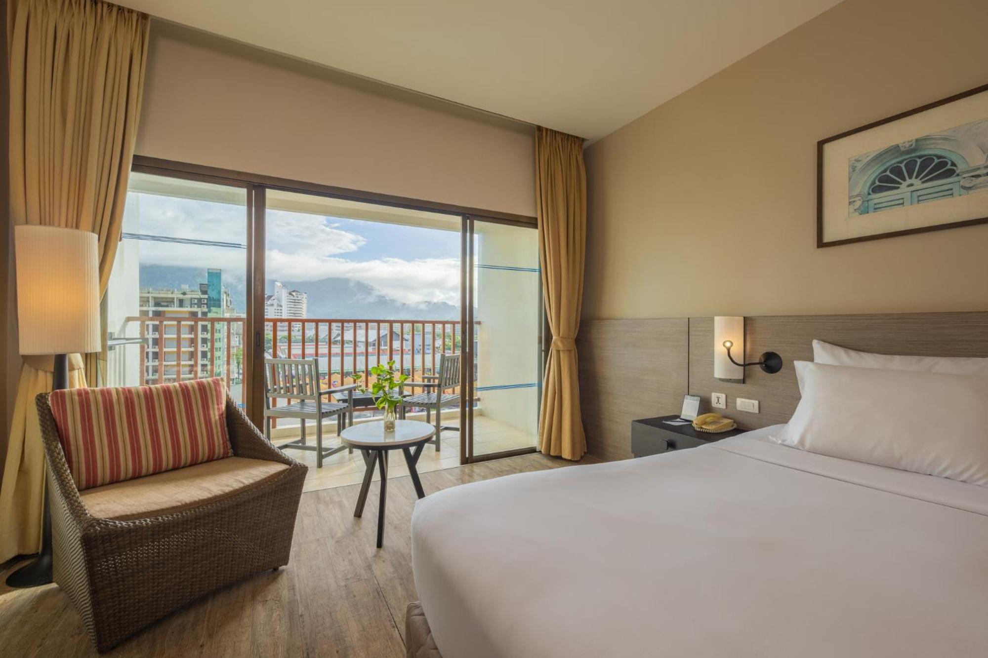 Deevana Plaza Phuket - Sha Extra Plus Patong Экстерьер фото