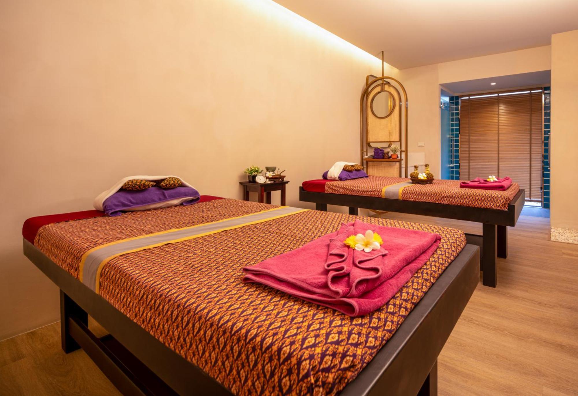 Deevana Plaza Phuket - Sha Extra Plus Patong Экстерьер фото